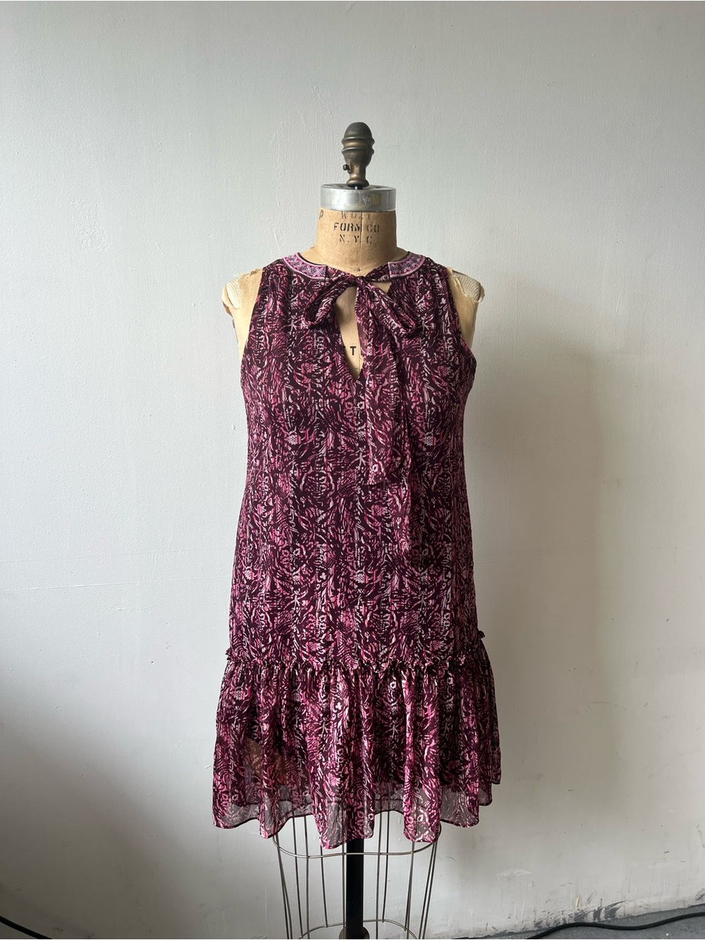 White House Black Market Burgundy Floral Tie-Neck Sleeveless Dress